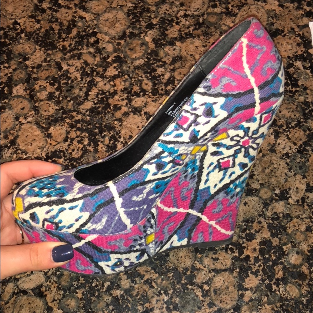 Steve Madden platform wedges